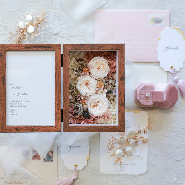想いを彩るフラワーフォトフレーム 二つ折りM ブラウン| オールドローズ・ホワイトorシャンパン