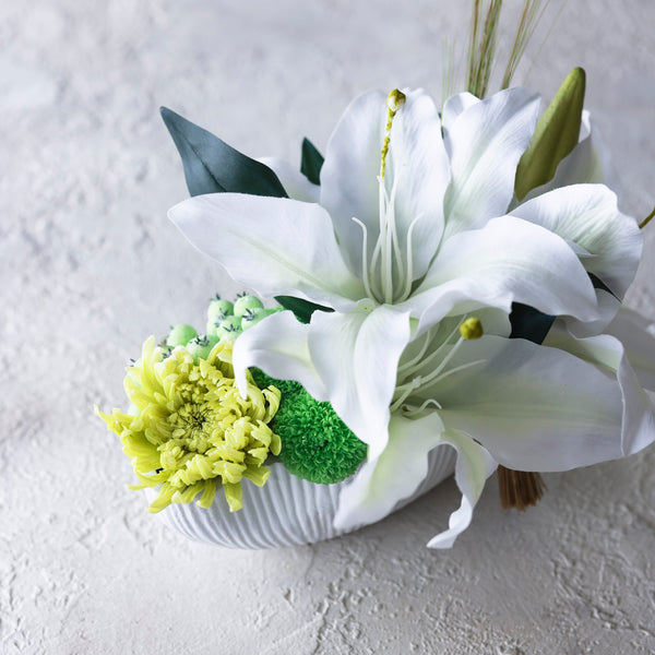 仏花・ユリのアレンジ/プリザーブドフラワー 和菊・マム