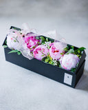 【お早め発送品】【現品限り】華やぐピオニーのフラワーボックス｜誕生日・母の日・お祝ギフト