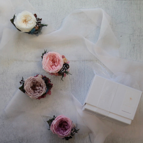 コサージュ・オールドローズ／卒業・入学（プリザーブドフラワー）